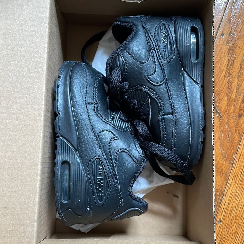 Nike Air Max 90 Size 3C Black Sneakers